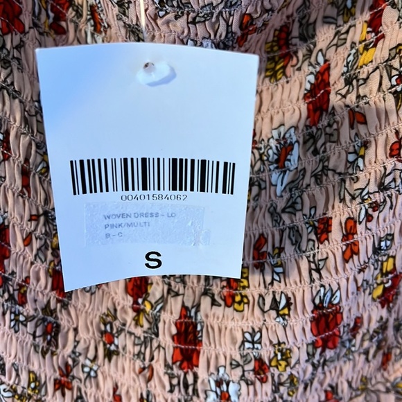 NWT Forever 21 Sz Small Maxi dress. On or off shoulder. Stretch rusched bodice. - Picture 2 of 4